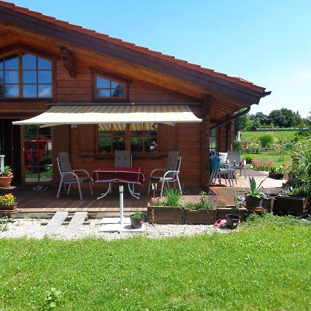 Barrierefreies Zimmer Im Blockhaus Mit Sauna Am See Soyen Esterno foto
